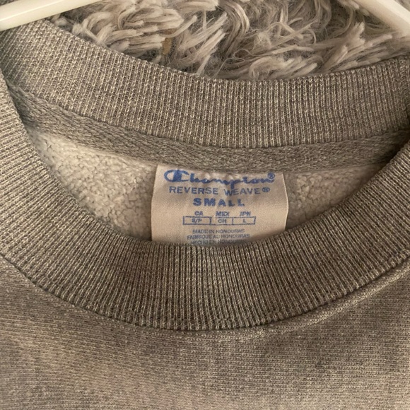 Champion sweatshirt - Picture 2 of 2